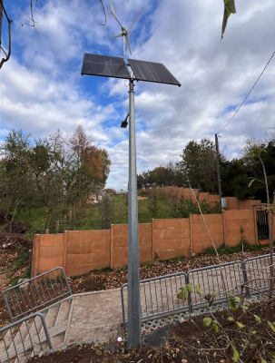 Latarnia solarno-wiatrowa Hybrid Dual Solar LED V1